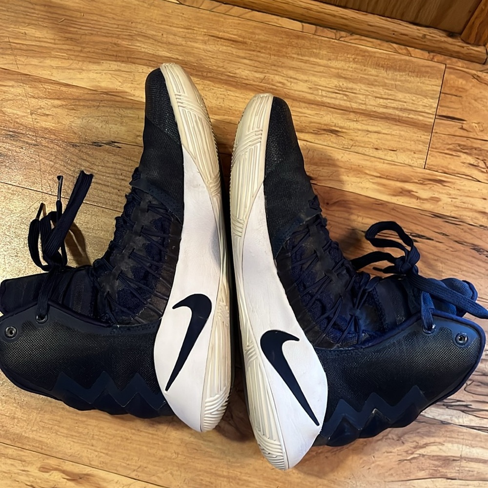 Nike Zoom Hyperdunk women size 8 navy blue white high top vegan basketball shoes